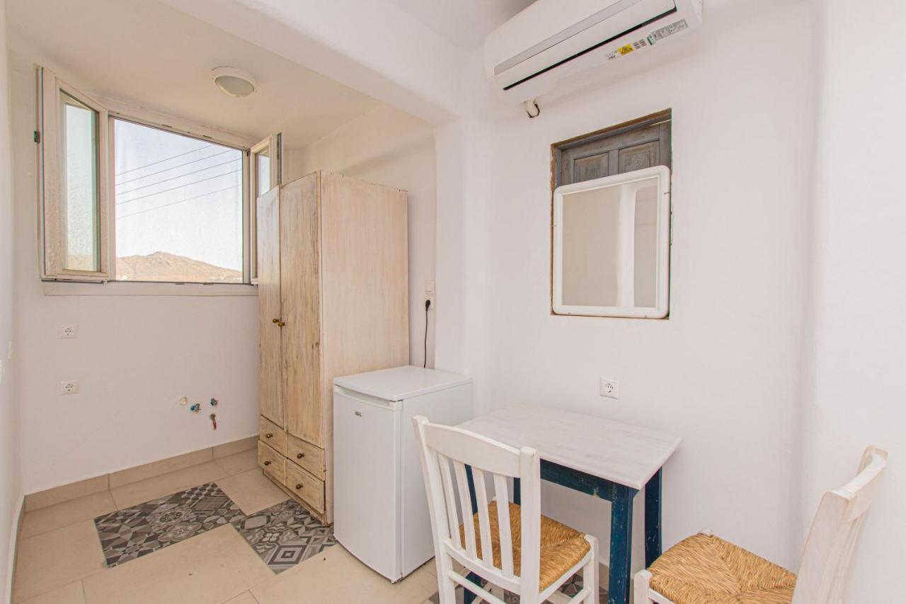 Bebis House Aparthotel Klouvas Ngoại thất bức ảnh